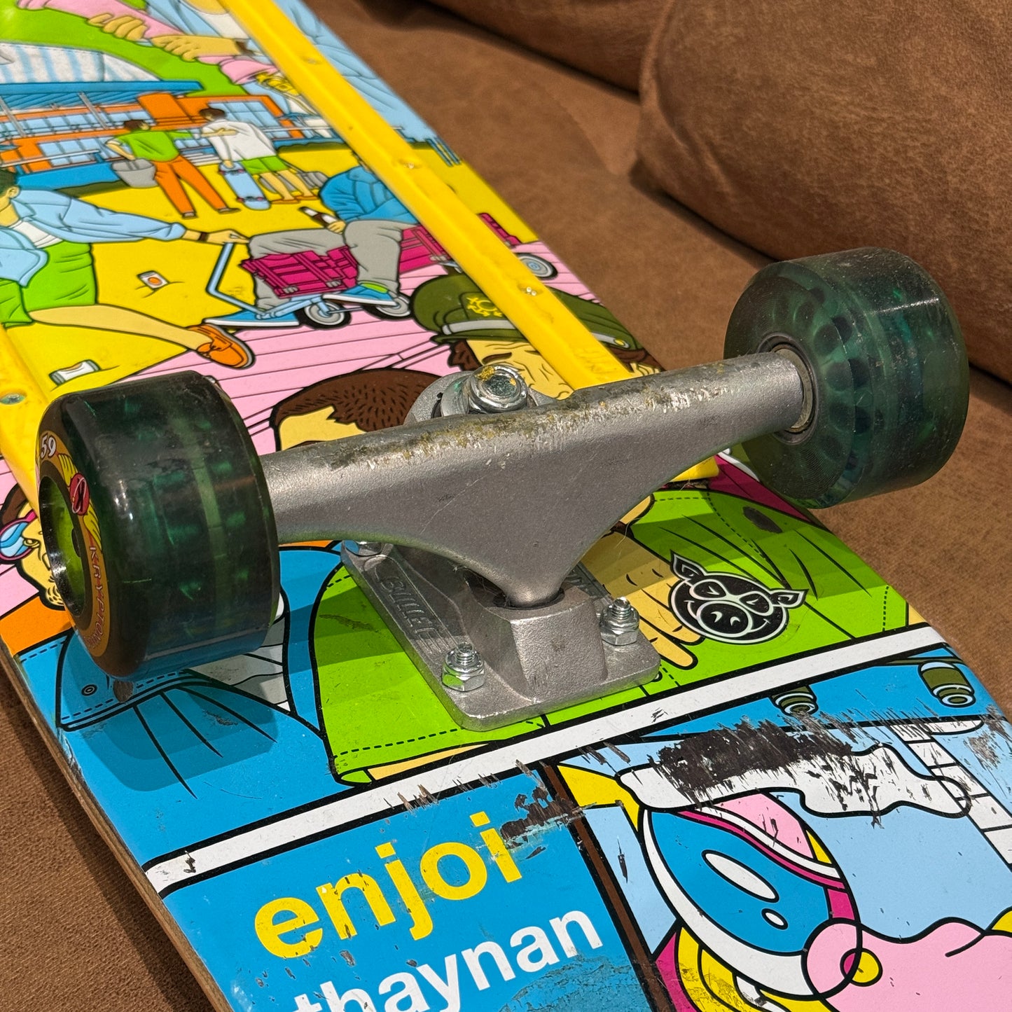 Enjoi "Weekend at Louies" Complete Stakeboard (Pre-owned)