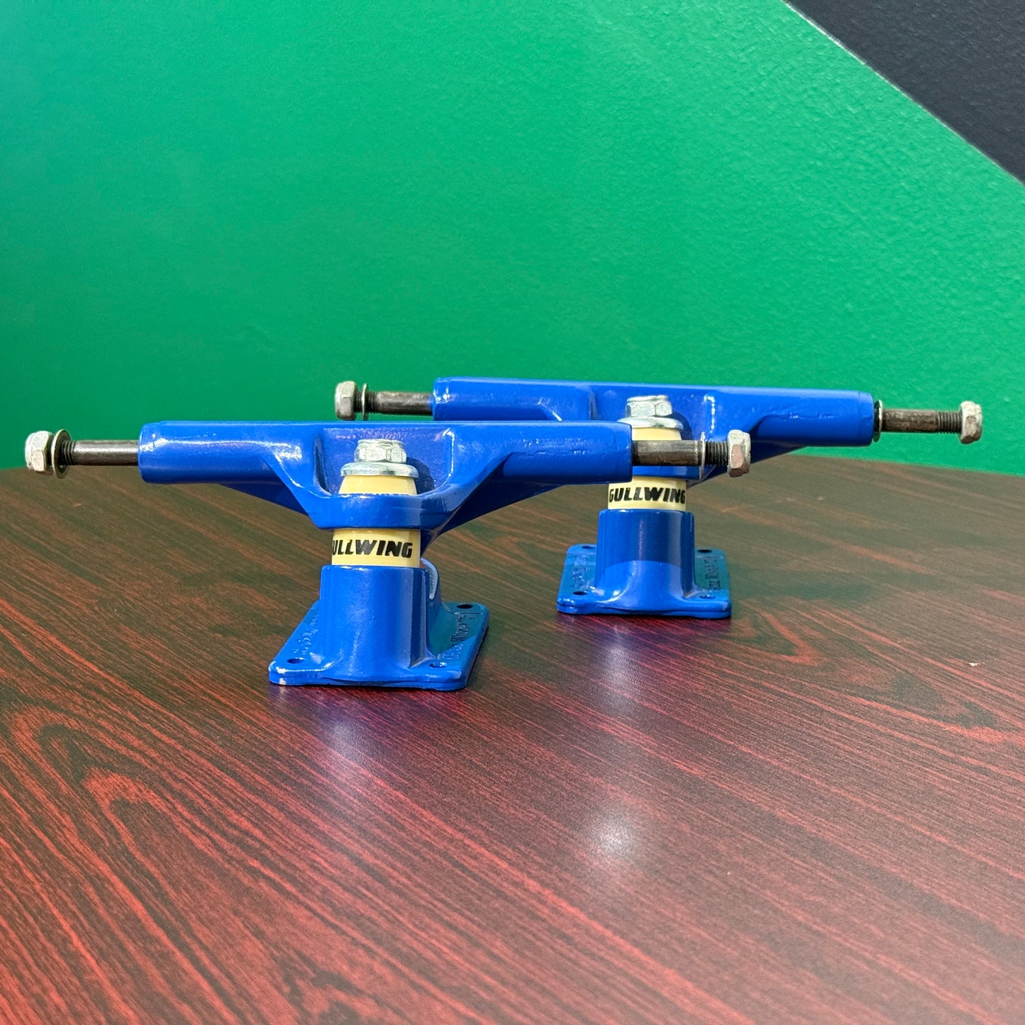 Vintage Gullwing H.P.G. IV Skateboard Trucks (8.5”) — NOS Original