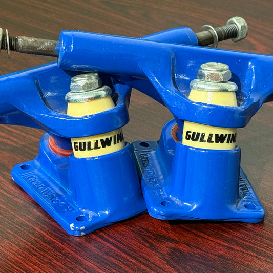 Vintage Gullwing H.P.G. IV Skateboard Trucks (8.5”) — NOS Original