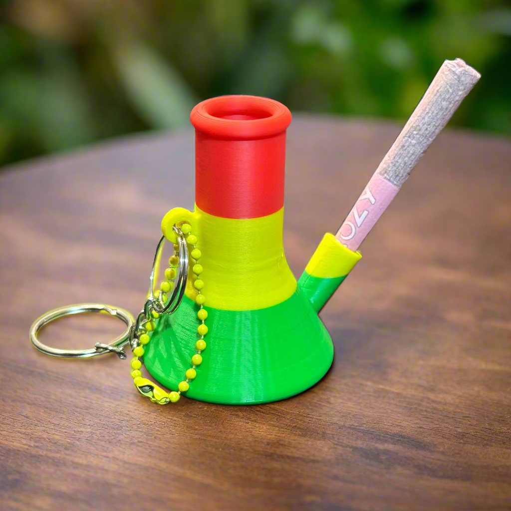 Fully Functional Mini Water Pipe Keychain